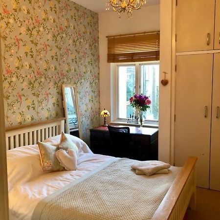 Spacious Apartment In The Heart Of Camden Town Londra Dış mekan fotoğraf